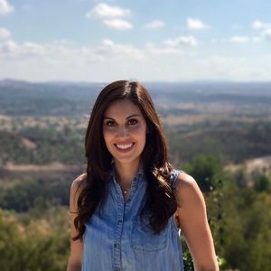 Meet your Posher, Stephanie